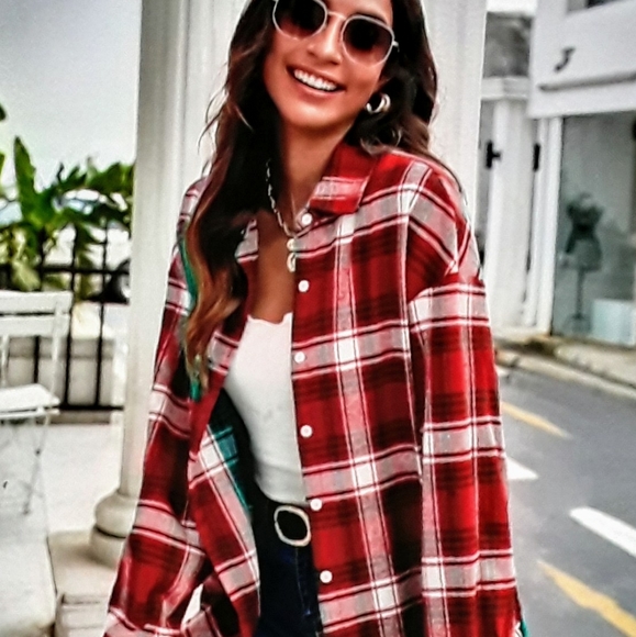 🔥Red and black plaid shirt - Picture 2 of 6